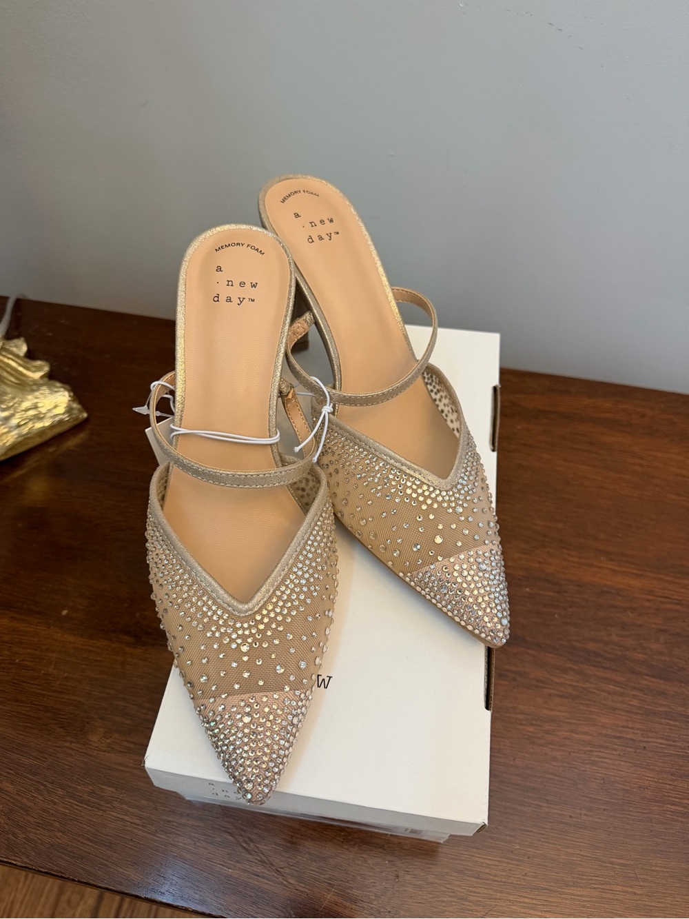 a new day Women's Sonia Heels with Memory Foam Insole in Beige/Nude